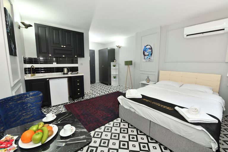 Bedroom 4, Karun Çıkmazı, Beyoğlu