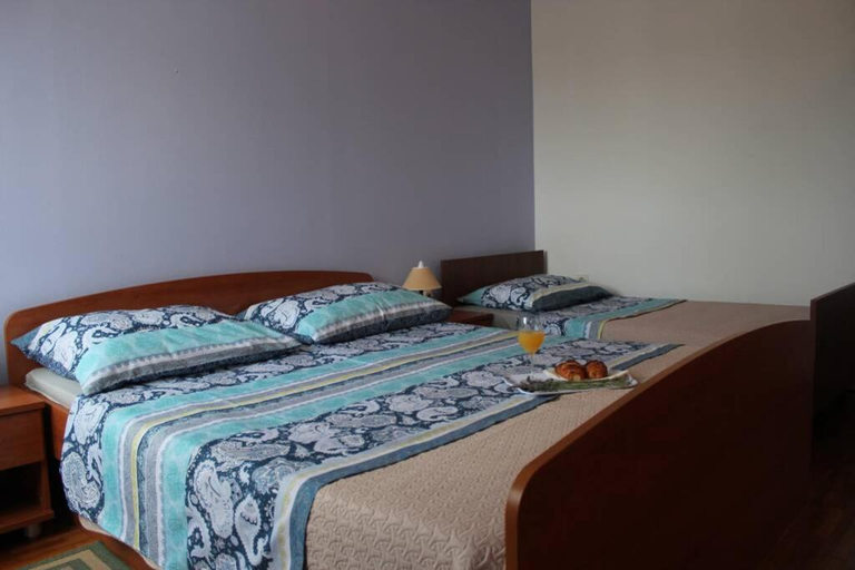 Others 4, Magnolija Apartment, sleeps 3, Preko