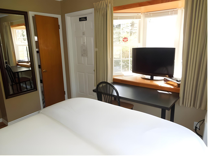 Bedroom 3, Hamlet Inn, Suffolk