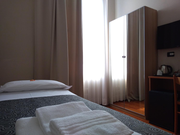 Bedroom 13