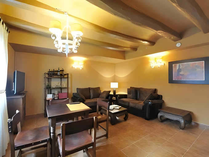 Others 4, Hostal del Priorat, Tarragona