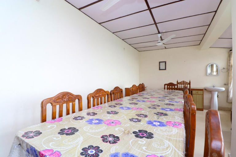 Others 3, Hotel O Country Lodge, Kangra