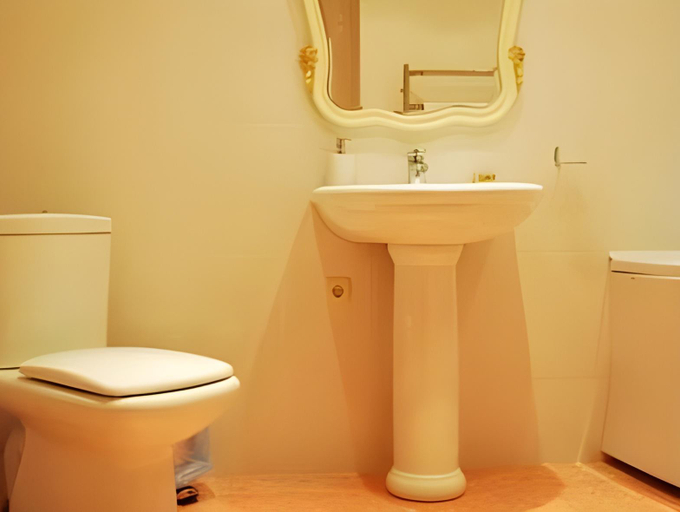 Bathroom 4, Oreanda Hotel, Odes'ka