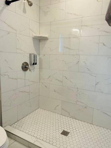 Bathroom 4, Your Downtown Home With California King Bed Unit A, Maricopa