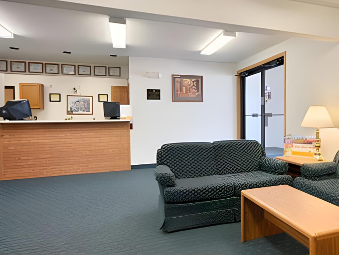 Public Area 3, Budget Inn and Suites, Clinton