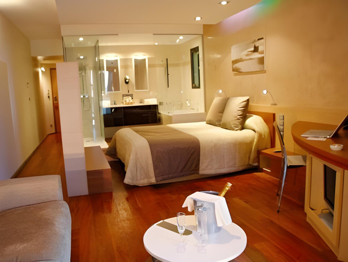 Bedroom 3, Hotel L'Hotan, Haute-Garonne