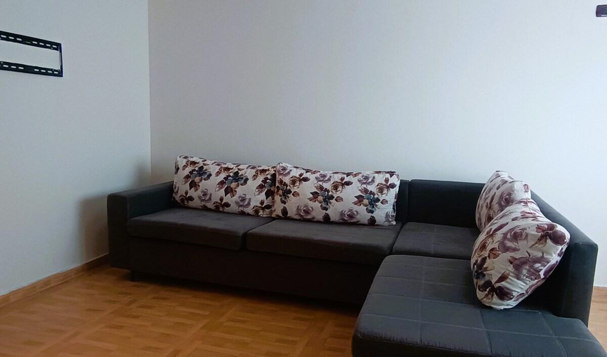Others 4, Lira's Home, Kavajës