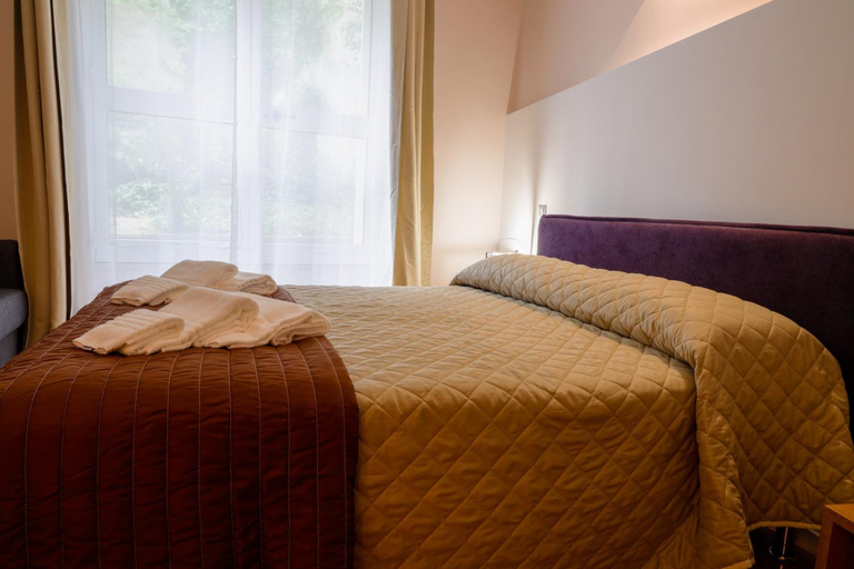 Others 5, Bed&Book, Matera