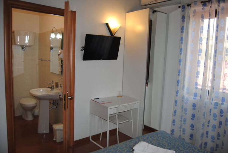 Bathroom 3, Hotel Ristorante Solelago, Campobasso