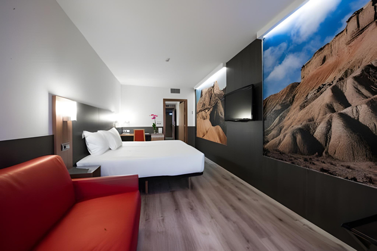 Bedroom 27