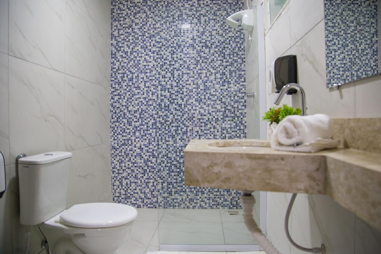 Bathroom 3, Juazeiro Comfort Hotel, Juazeiro do Norte