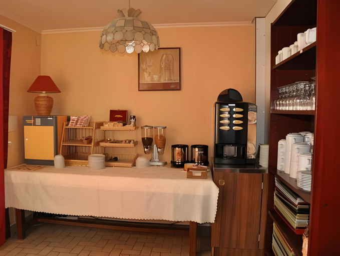 Food & Drinks 5, Hotel Lapeyronie, Hérault