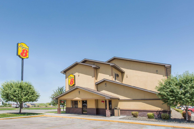 Exterior & Views 2, Super 8 by Wyndham Nampa, Canyon