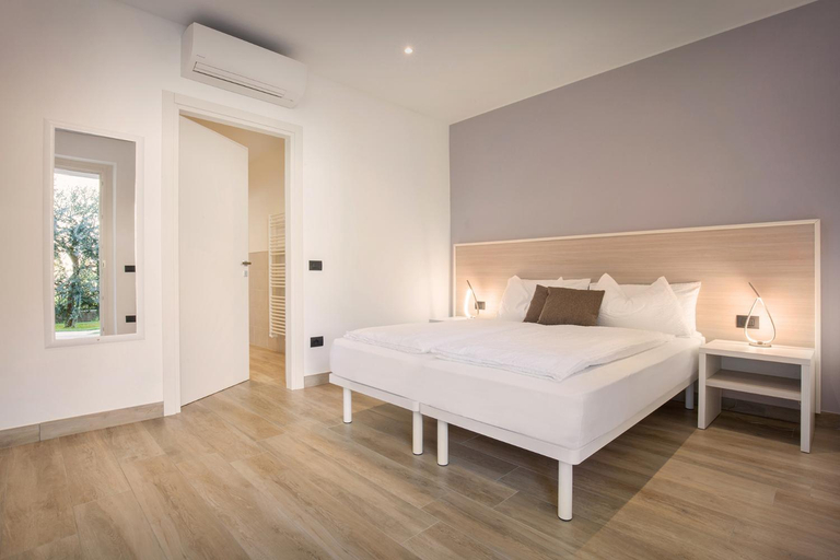 Others 5, Le Betulle, Verona