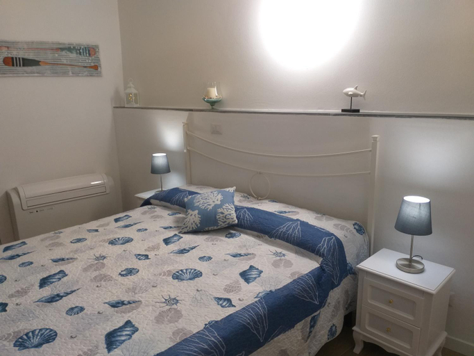 Bedroom 18