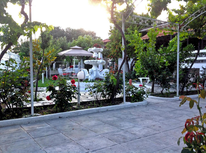 Others 4, Villa Fofo - Beautiful Sea Front Villa with 650m2 garden, Central Macedonia