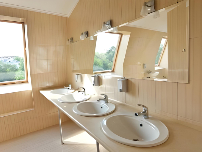 Bathroom 2, Budget Hotel Ekotel, L'vivs'ka