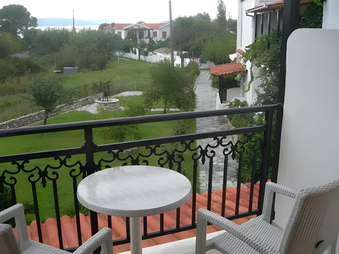 Others 4, Vontzos Hotel, Thessaly