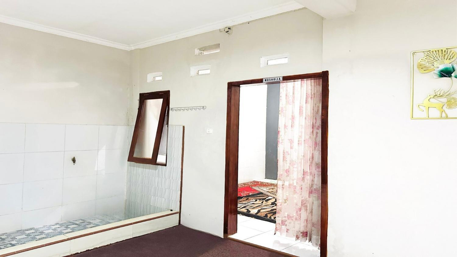 Bedroom 2, Guest House Nusa Indah Batu Malang, Malang