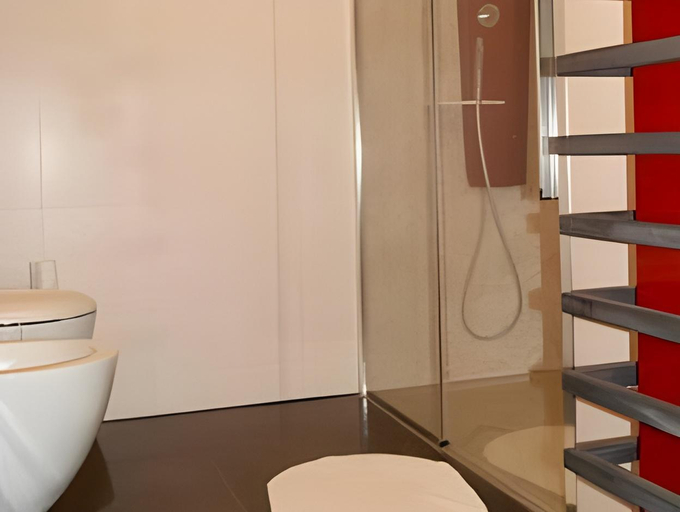 Bathroom 3, Szafarnia Apartments Old Town, Gdańsk City