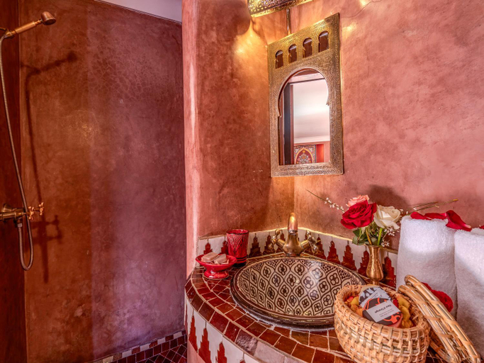 Bathroom 3, Riad Irhalne, Marrakech