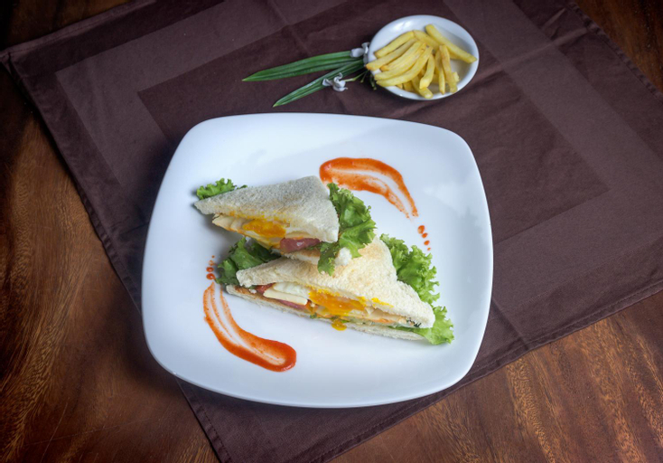 Food & Drinks 9