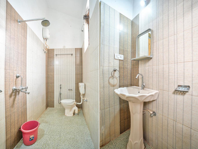 Bathroom 5, Casa De Royale Resort, North Goa