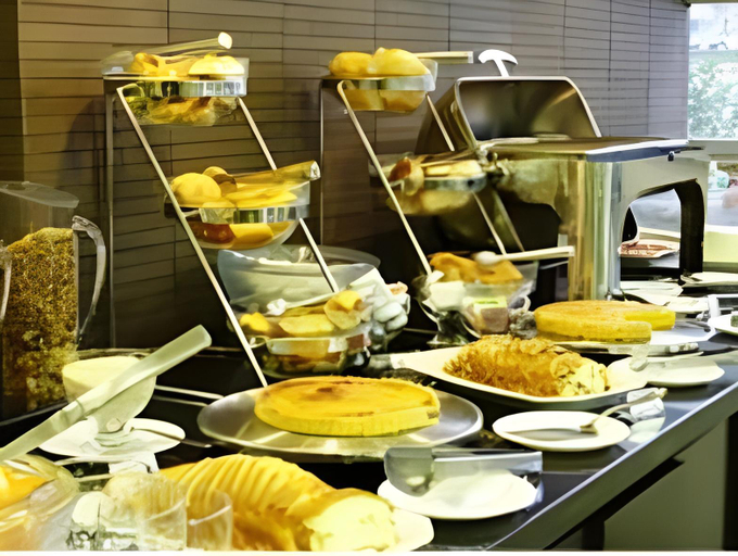 Others 5, Naoum Hotel, Brasília