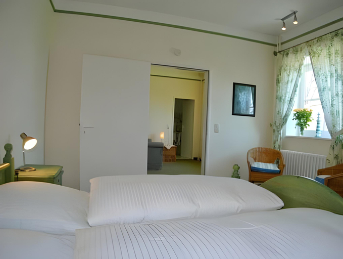 Bedroom 2, Hotel am Wind, Ostholstein