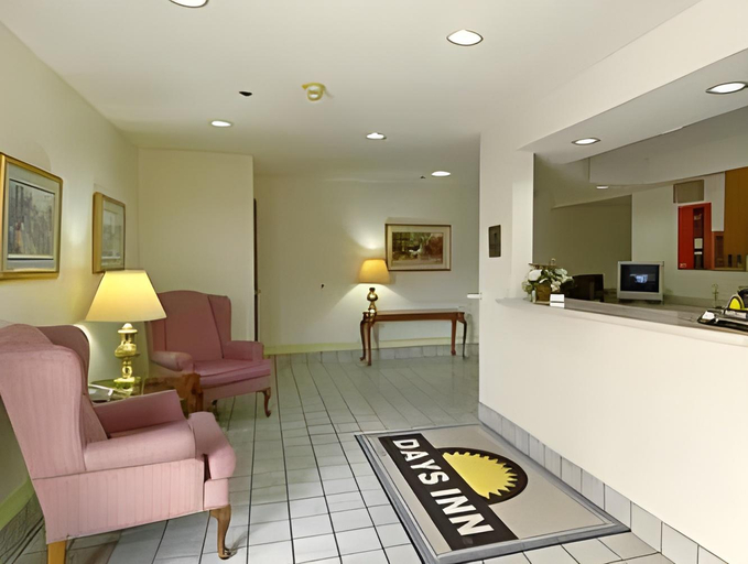 Public Area, Days Inn by Wyndham Fremont, Alameda
