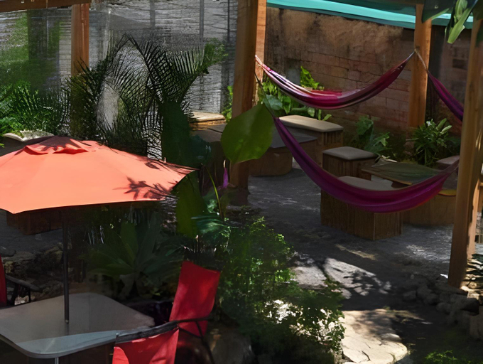 Others 4, Mangifera Hostel, Grecia