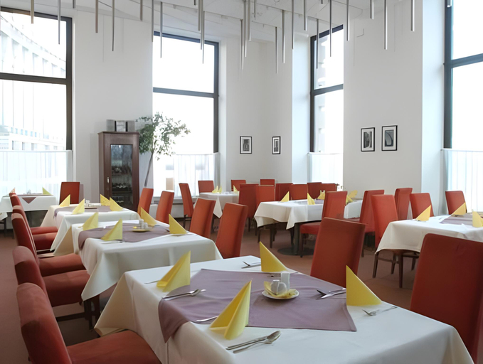 Food & Drinks 5, Hotel DAP, Praha 6