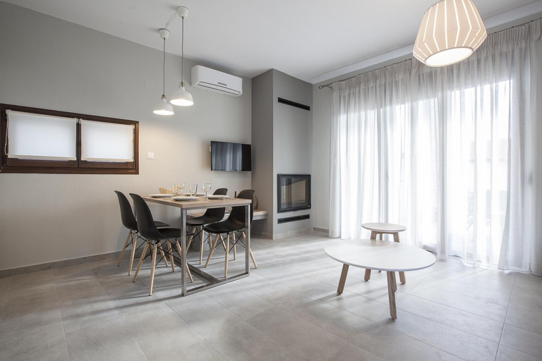 Others 4, Enalia Villas, Central Macedonia