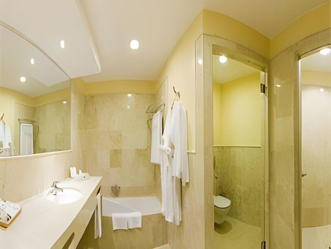 Bathroom 5, Gloria Palace Royal Hotel & Spa, Las Palmas