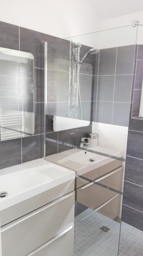 Bathroom, Gite du Moulin, Calvados