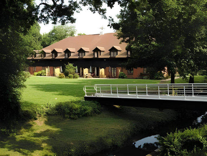 Exterior & Views, Ellington Lodge At The Concorde, Hampshire