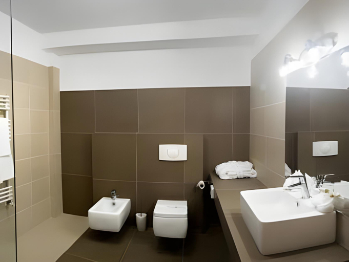 Bathroom 4, Hotel Satu Mare City, Negresti-oas