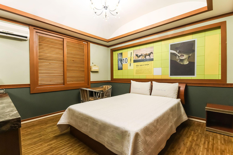 Bedroom 3, Boseong Tourist Hotel, Boseong