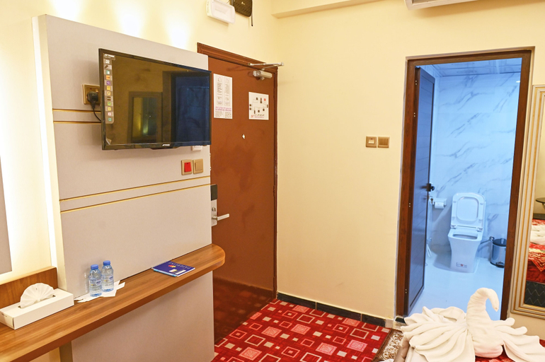 Bathroom 5, Tanha Palace Hotel, Dubai