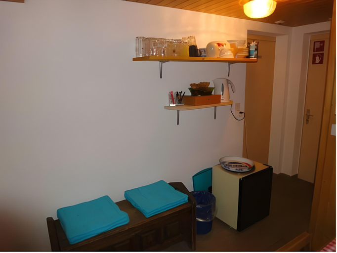 Others 4, Lehmann's Herberge Hostel, Interlaken