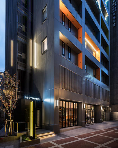Exterior 2