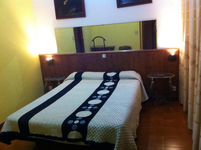 Others 4, Hostal Suarez, Madrid