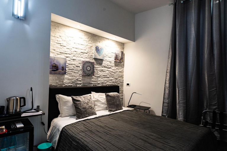 5, Trevi & Pantheon Design Rooms, Roma