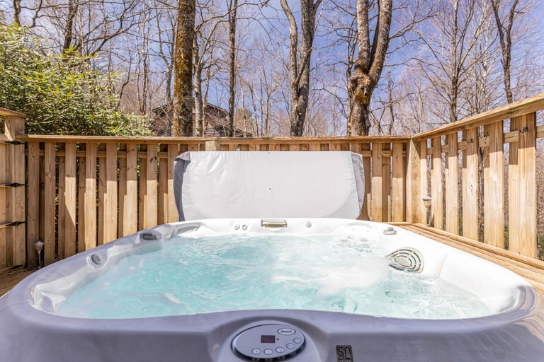 Sport & Beauty, Scooby Shack, Watauga