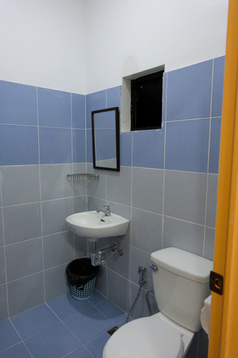 Bathroom, Bangles Homestay, Coron