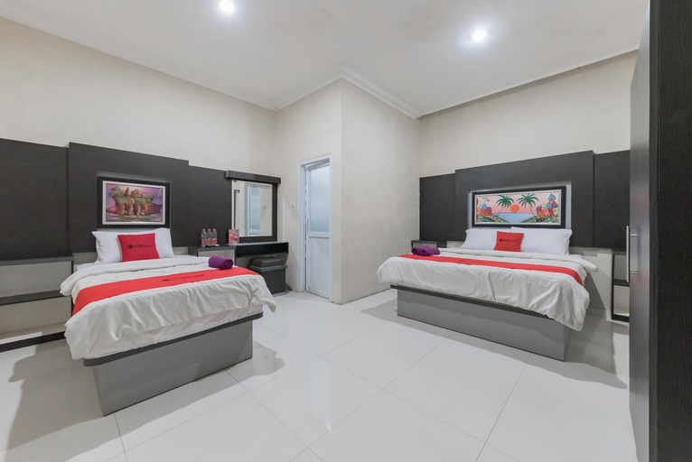 Bedroom 13