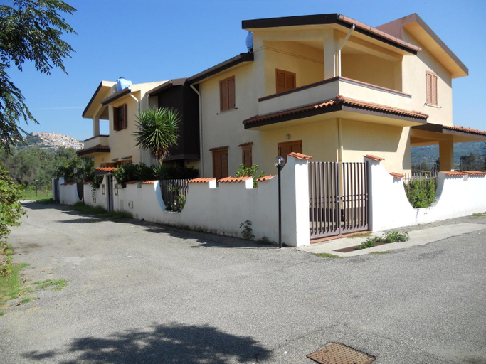Others 4, Villa Magnolia Appartamenti, Vibo Valentia