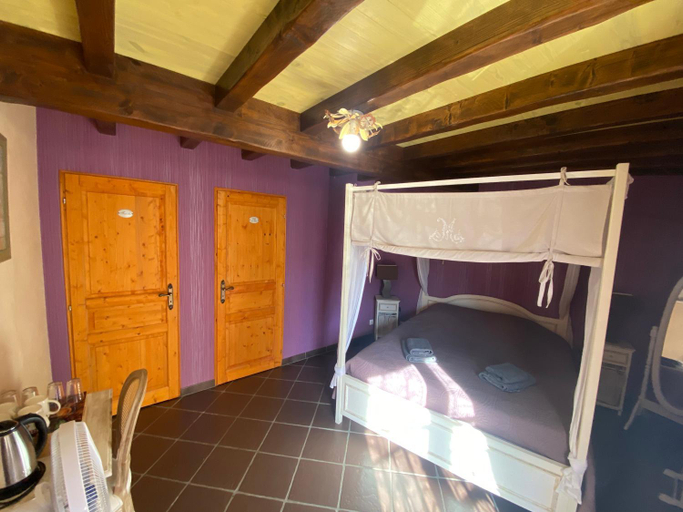 Others 2, La Houblonniere, Meurthe-et-Moselle