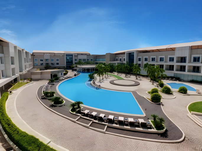 Exterior 6
