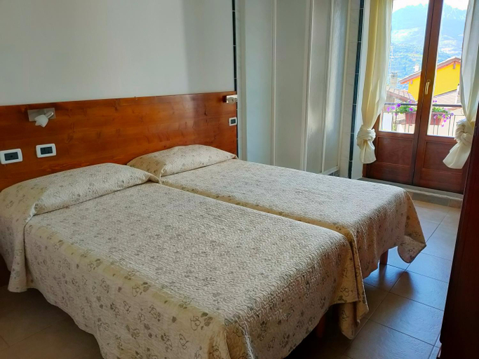 Others 5, Locanda mami, Aosta
